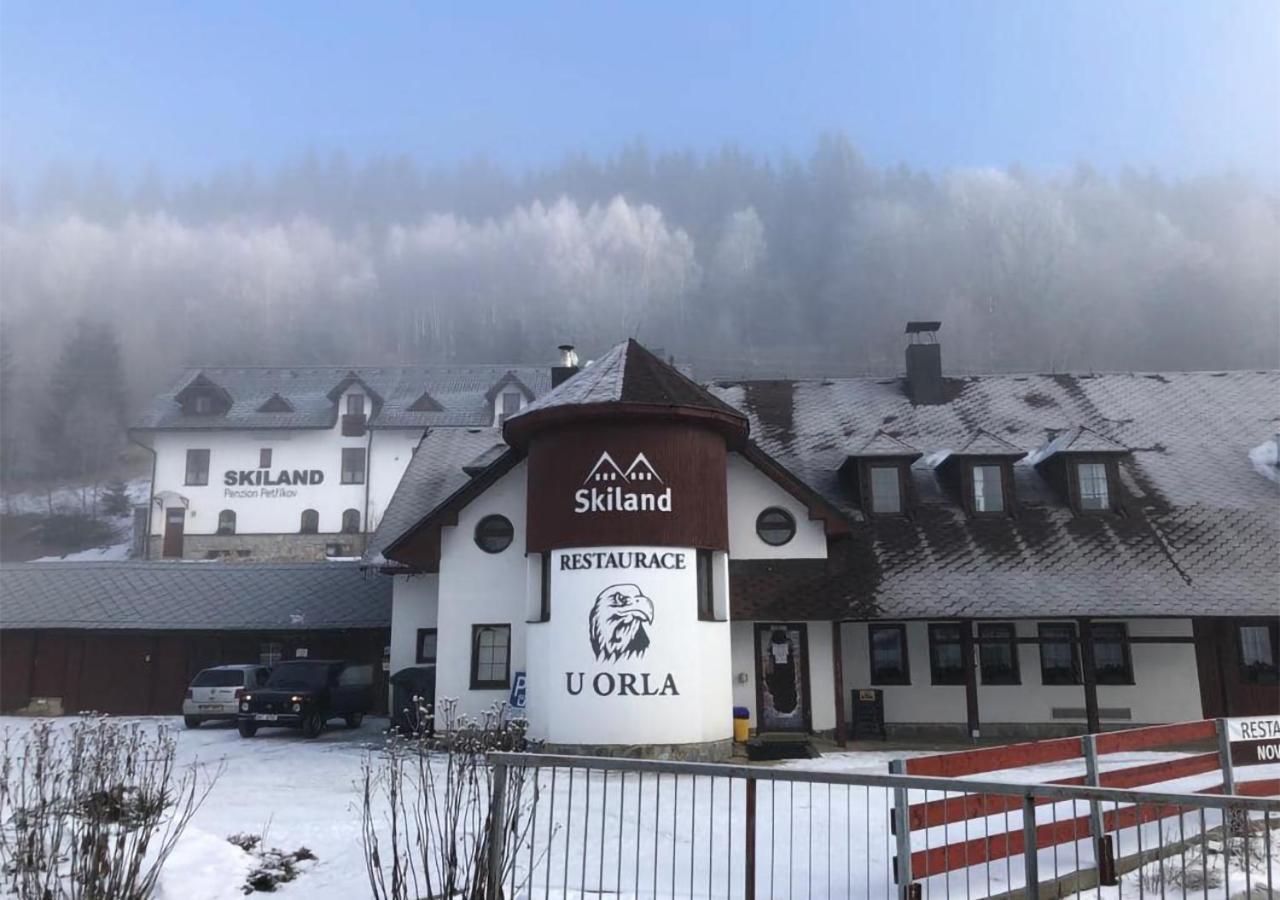 Penzion U Orla ペトジーコフ エクステリア 写真